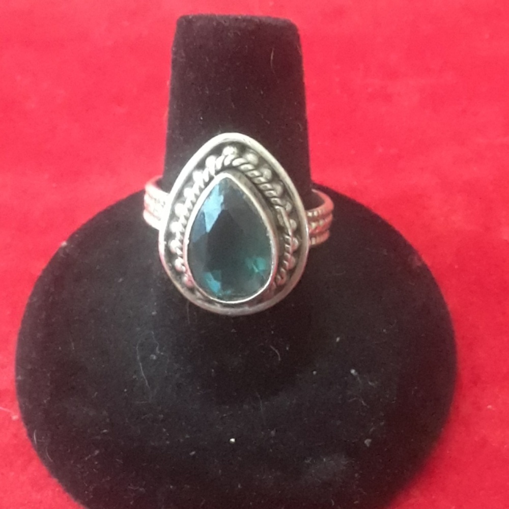 Blue fluoride ring in silver Size 7